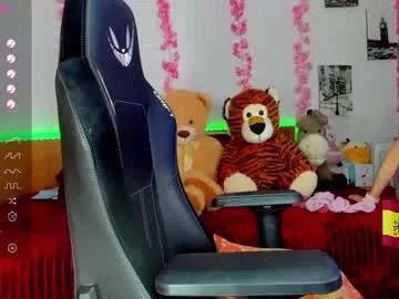 Check-out the world of girls and talk with our steaming hot slutz, bringing your desired characters to life with authentic apparel and cam streams.