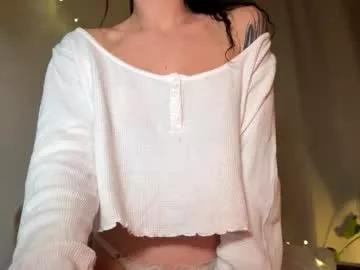 Satisfy your inner eccentricities and check out real-life tits livestreamers as they go about their daily activities, from interacting and laying bare to nutty moments on cam.