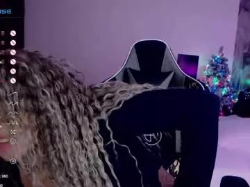 Check-out the world of girls and talk with our steaming hot slutz, bringing your desired characters to life with authentic apparel and cam streams.