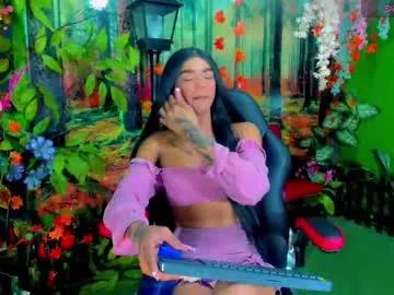 Check-out the world of girls and talk with our steaming hot slutz, bringing your desired characters to life with authentic apparel and cam streams.