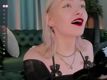 Check-out the world of girls and talk with our steaming hot slutz, bringing your desired characters to life with authentic apparel and cam streams.