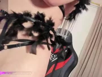 Check-out the world of girls and talk with our steaming hot slutz, bringing your desired characters to life with authentic apparel and cam streams.