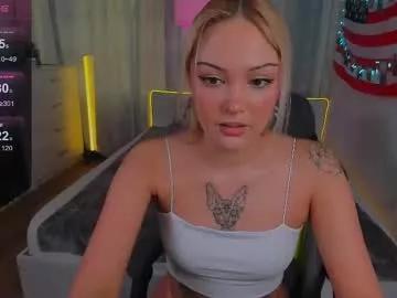 Check-out the world of girls and talk with our steaming hot slutz, bringing your desired characters to life with authentic apparel and cam streams.