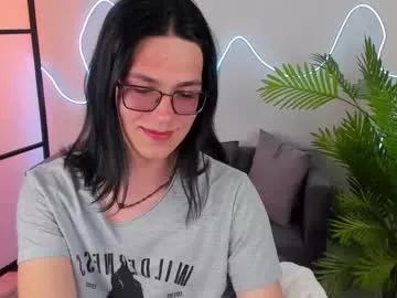 Check-out the world of girls and talk with our steaming hot slutz, bringing your desired characters to life with authentic apparel and cam streams.