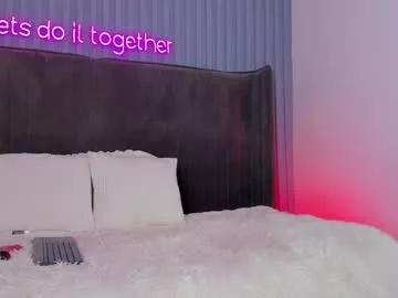 Check-out the world of girls and talk with our steaming hot slutz, bringing your desired characters to life with authentic apparel and cam streams.