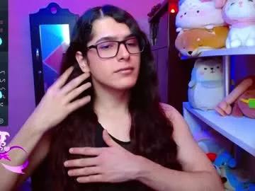 Check-out the world of girls and talk with our steaming hot slutz, bringing your desired characters to life with authentic apparel and cam streams.