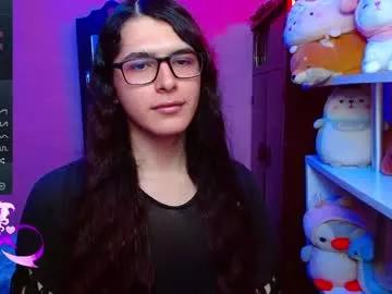 Check-out the world of girls and talk with our steaming hot slutz, bringing your desired characters to life with authentic apparel and cam streams.