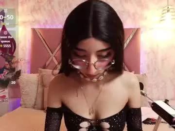Check-out the world of girls and talk with our steaming hot slutz, bringing your desired characters to life with authentic apparel and cam streams.