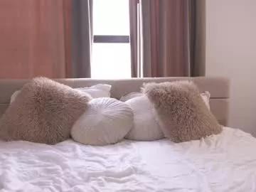 Spur your fetishes: Get dirty and flatter these gorgeous girls hosts, who will reward you with wild apparel and vibrating toys.