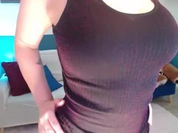 Check-out the world of girls and talk with our steaming hot slutz, bringing your desired characters to life with authentic apparel and cam streams.