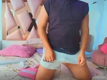 Check-out the world of girls and talk with our steaming hot slutz, bringing your desired characters to life with authentic apparel and cam streams.