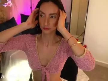 Check-out the world of girls and talk with our steaming hot slutz, bringing your desired characters to life with authentic apparel and cam streams.