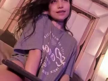 Check-out the world of girls and talk with our steaming hot slutz, bringing your desired characters to life with authentic apparel and cam streams.