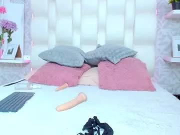 Check-out the world of girls and talk with our steaming hot slutz, bringing your desired characters to life with authentic apparel and cam streams.
