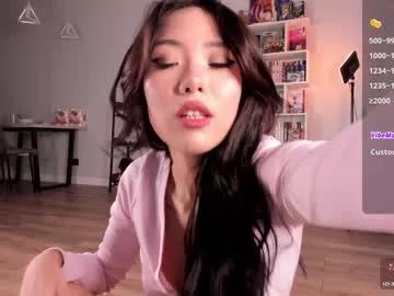 Spur your fetishes: Get dirty and flatter these gorgeous girls hosts, who will reward you with wild apparel and vibrating toys.