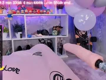 Check-out the world of girls and talk with our steaming hot slutz, bringing your desired characters to life with authentic apparel and cam streams.
