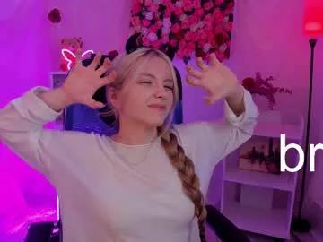 Check-out the world of girls and talk with our steaming hot slutz, bringing your desired characters to life with authentic apparel and cam streams.