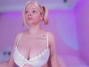 Check-out the world of girls and talk with our steaming hot slutz, bringing your desired characters to life with authentic apparel and cam streams.