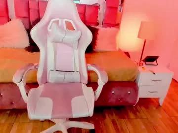 Check-out the world of girls and talk with our steaming hot slutz, bringing your desired characters to life with authentic apparel and cam streams.