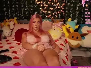 Check-out the world of girls and talk with our steaming hot slutz, bringing your desired characters to life with authentic apparel and cam streams.