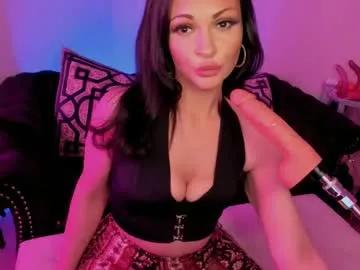 Check-out the world of girls and talk with our steaming hot slutz, bringing your desired characters to life with authentic apparel and cam streams.
