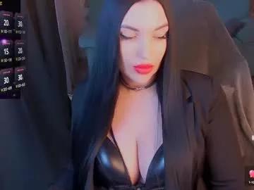 Check-out the world of girls and talk with our steaming hot slutz, bringing your desired characters to life with authentic apparel and cam streams.
