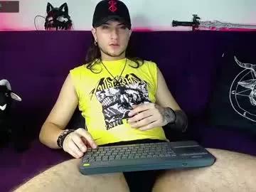 Check-out the world of girls and talk with our steaming hot slutz, bringing your desired characters to life with authentic apparel and cam streams.