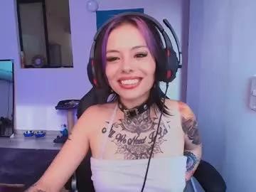 Check-out the world of girls and talk with our steaming hot slutz, bringing your desired characters to life with authentic apparel and cam streams.
