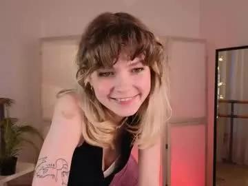 Masturbate to these cute estonia streamers, showcasing their unmatched sexiness and hot talents.