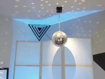 bubblewhite_ from Chaturbate is Freechat