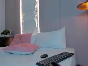 Check-out the world of girls and talk with our steaming hot slutz, bringing your desired characters to life with authentic apparel and cam streams.