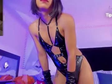 Check-out the world of girls and talk with our steaming hot slutz, bringing your desired characters to life with authentic apparel and cam streams.