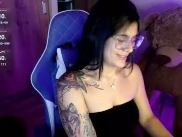 Check-out the world of girls and talk with our steaming hot slutz, bringing your desired characters to life with authentic apparel and cam streams.