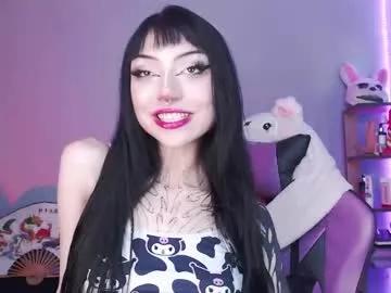 Check-out the world of girls and talk with our steaming hot slutz, bringing your desired characters to life with authentic apparel and cam streams.