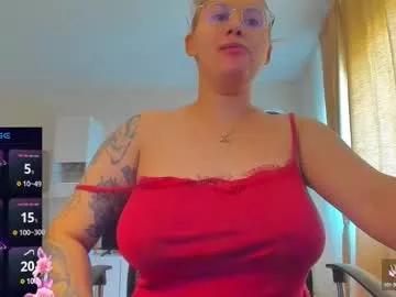 Check-out the world of girls and talk with our steaming hot slutz, bringing your desired characters to life with authentic apparel and cam streams.