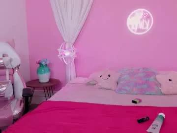 Check-out the world of girls and talk with our steaming hot slutz, bringing your desired characters to life with authentic apparel and cam streams.