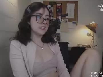 Check-out the world of girls and talk with our steaming hot slutz, bringing your desired characters to life with authentic apparel and cam streams.