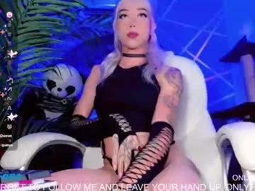 Check-out the world of girls and talk with our steaming hot slutz, bringing your desired characters to life with authentic apparel and cam streams.