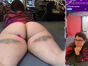 Check-out the world of girls and talk with our steaming hot slutz, bringing your desired characters to life with authentic apparel and cam streams.