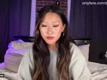 Spur your fetishes: Get dirty and flatter these gorgeous girls hosts, who will reward you with wild apparel and vibrating toys.