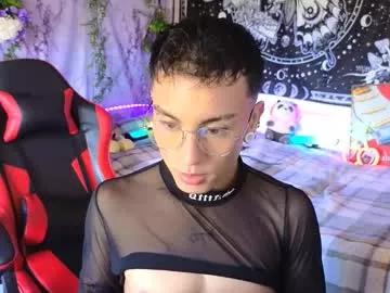 Check-out the world of girls and talk with our steaming hot slutz, bringing your desired characters to life with authentic apparel and cam streams.