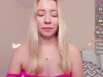 Check-out the world of girls and talk with our steaming hot slutz, bringing your desired characters to life with authentic apparel and cam streams.