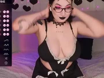 Check-out the world of girls and talk with our steaming hot slutz, bringing your desired characters to life with authentic apparel and cam streams.