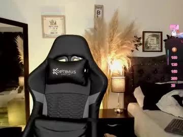 Check-out the world of girls and talk with our steaming hot slutz, bringing your desired characters to life with authentic apparel and cam streams.
