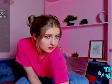 Check-out the world of girls and talk with our steaming hot slutz, bringing your desired characters to life with authentic apparel and cam streams.