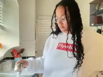 dreamyriri from Chaturbate is Freechat