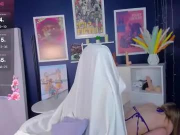 Check-out the world of girls and talk with our steaming hot slutz, bringing your desired characters to life with authentic apparel and cam streams.