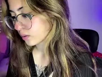 Check-out the world of girls and talk with our steaming hot slutz, bringing your desired characters to life with authentic apparel and cam streams.