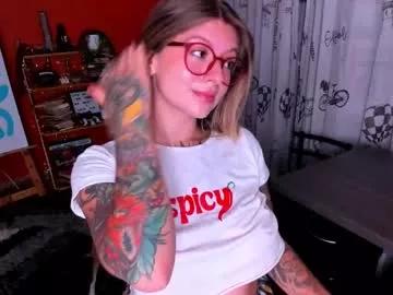 Check-out the world of girls and talk with our steaming hot slutz, bringing your desired characters to life with authentic apparel and cam streams.