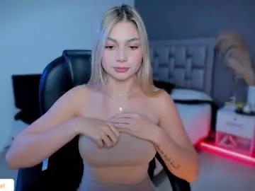 Check-out the world of girls and talk with our steaming hot slutz, bringing your desired characters to life with authentic apparel and cam streams.